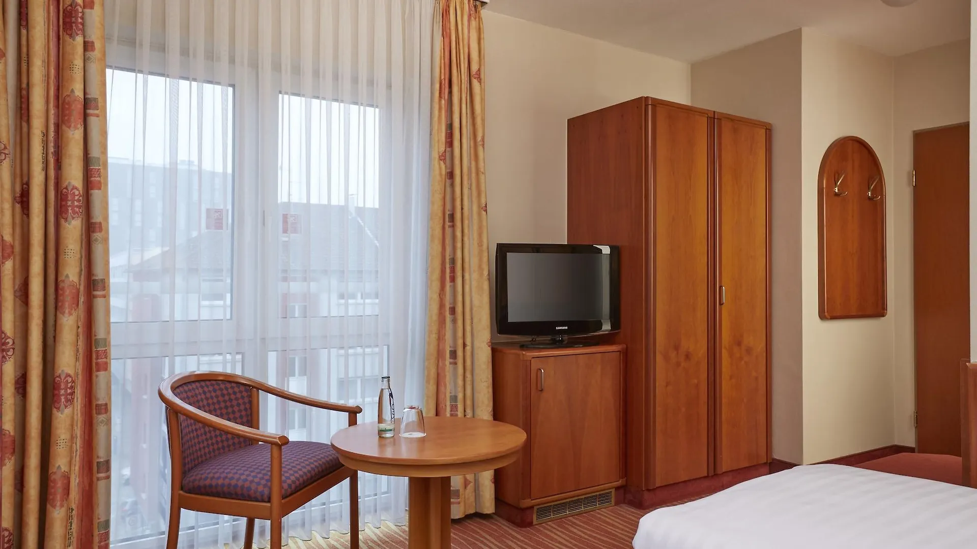Garner Hotel Mannheim City By Ihg 3*,  Tyskland