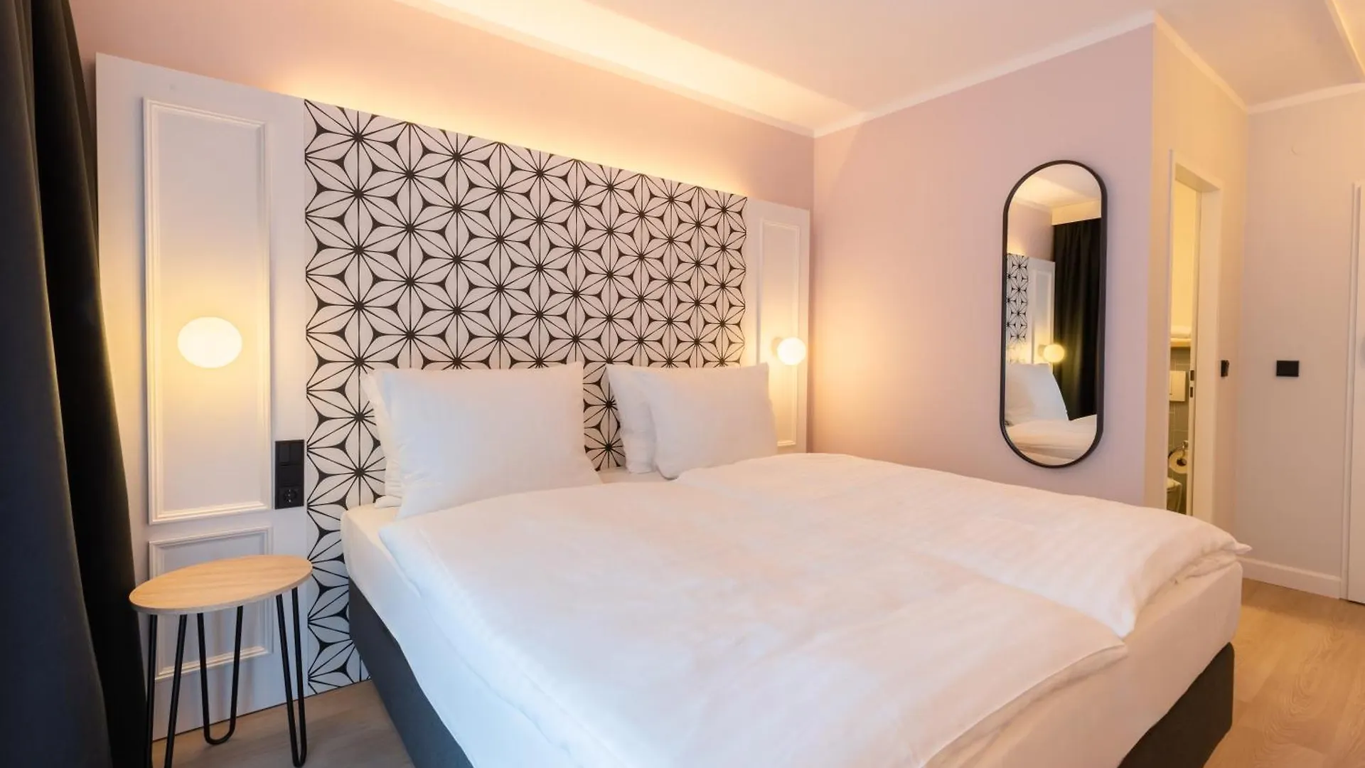 ***  Garner Hotel Mannheim City By Ihg Germany
